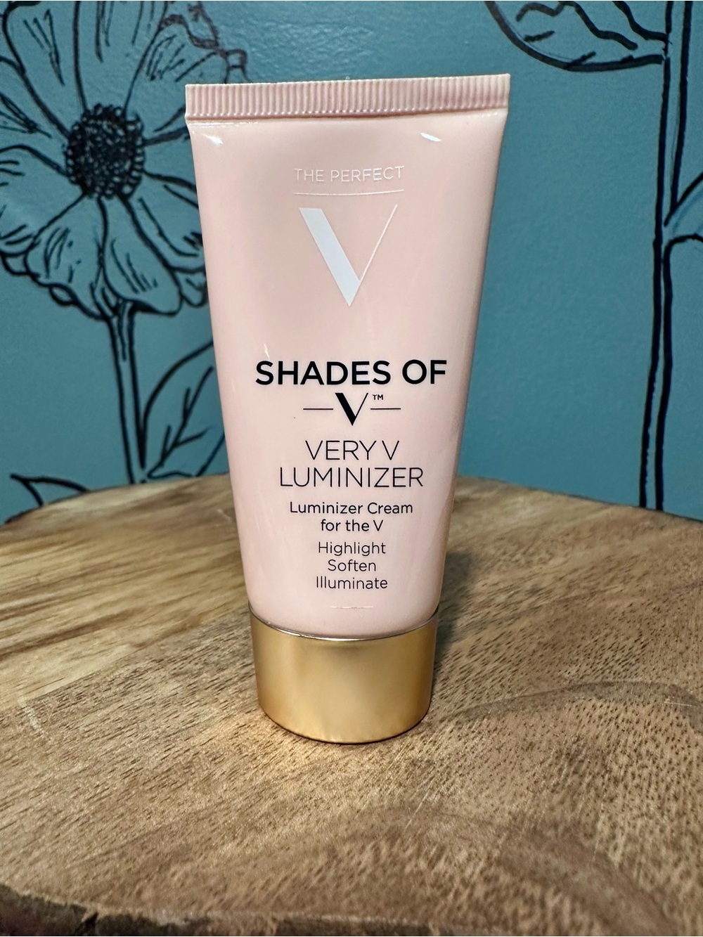 The Perfect V Shades of V Very V Luminizer: 30 ml
